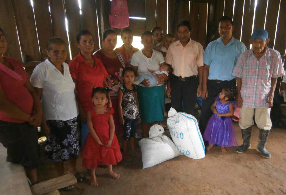 Food relief for
                church in Wawachan, Nicaragua